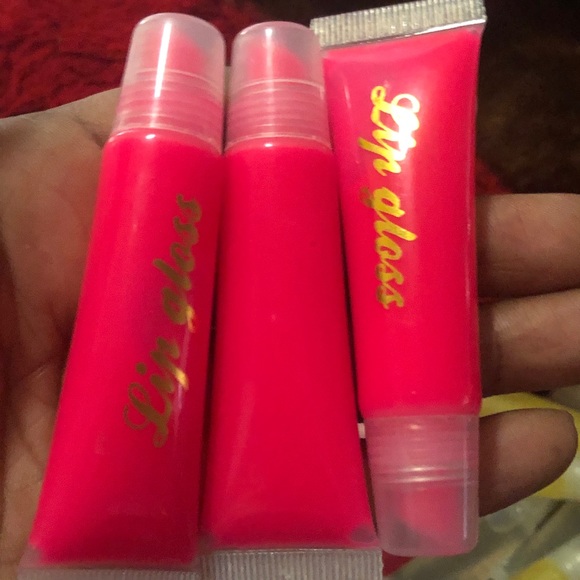 Lips gloss and lashes - Picture 8 of 16